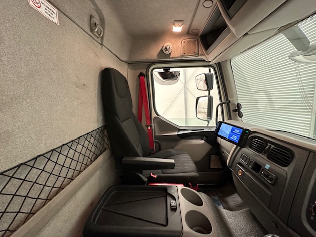 DAF LF 210 Day Cab 4 Car Transporter