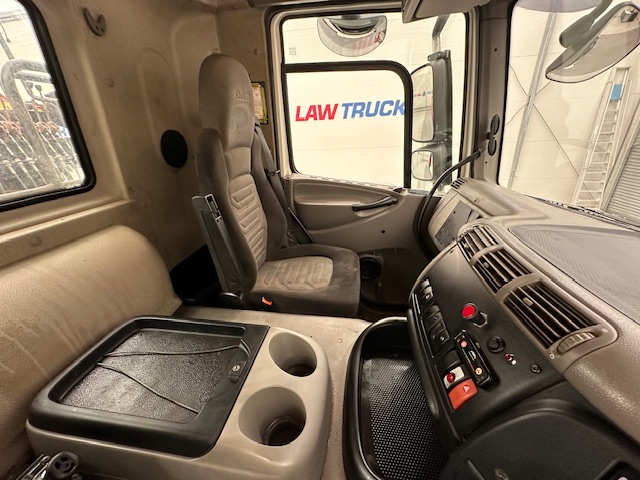 DAF CF85 410 8×4 Day Cab Steel Tipper Grab