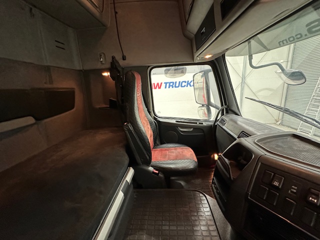 Volvo FH 500 6×2 Midlift Tractor Unit