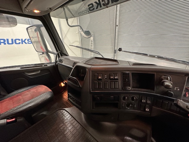Volvo FH 500 6×2 Midlift Tractor Unit