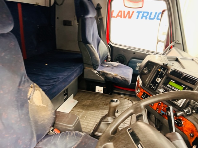Volvo FH12 420 4×2 GTXL Tractor Unit