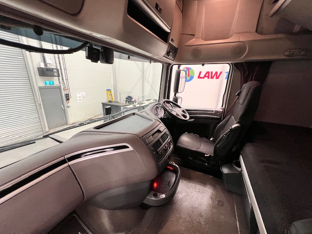 DAF XF 480 6×2 Midlift Tractor Unit