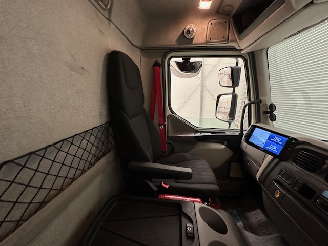 DAF LF 210 Day Cab 4 Car Transporter