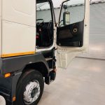 Volvo FH12 420 4×2 Tractor Unit - thumbnail