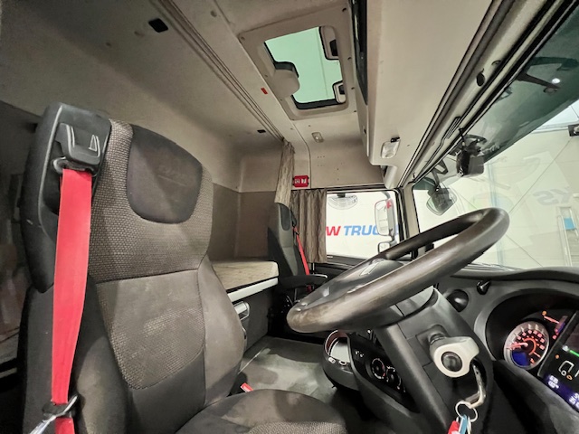 DAF XF 440 6×2 Midlift Tractor Unit PTO