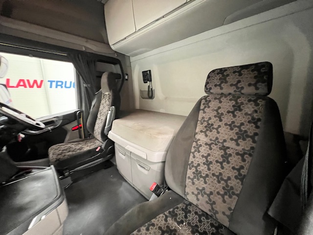 Scania S450 6×2 Midlift Highline Tractor Unit
