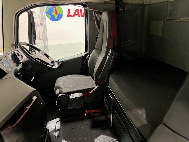 Volvo FH 500 6×2 Midlift Tractor Unit