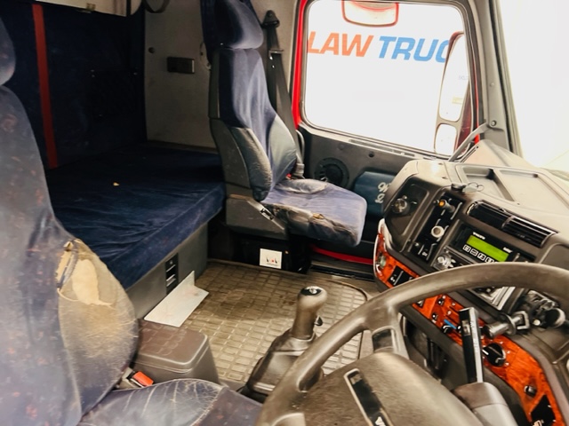 Volvo FH12 420 4×2 GTXL Tractor Unit