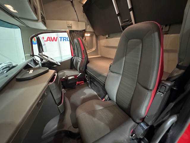 Volvo FH 500 6×2 Sleeper Cab Tractor Unit