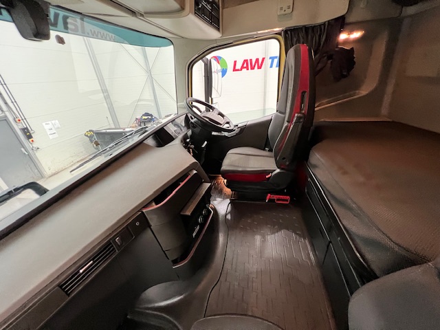Volvo FH 500 6×2 Sleeper Cab Midlift Tractor Unit
