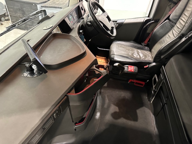 Volvo FH 500 6×2 Midlift Tractor Unit