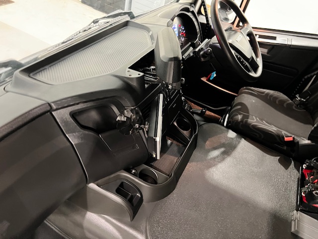 Iveco Stralis 310 6×2 Dropside Brick Grab