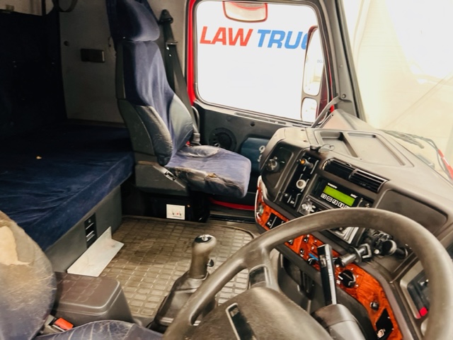 Volvo FH12 420 4×2 GTXL Tractor Unit