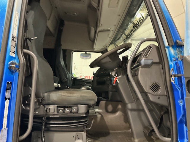 Volvo FH 460 6×2 Sleeper Cab Tractor Unit