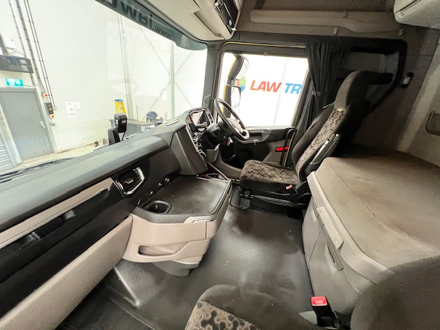 Scania S450 6×2 Midlift Highline Tractor Unit