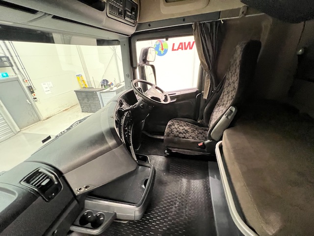Scania R450 6×2 Rear Lift Highline Tractor Unit PTO