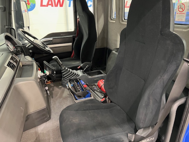 MAN TGS 26.360 6×2 Rear Lift Dropside Brick Grab Manual