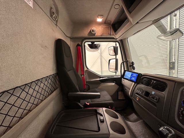 DAF LF 210 Day Cab 4 Car Transporter