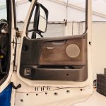 Volvo FH12 420 4×2 Sleeper Cab Tractor Unit - thumbnail
