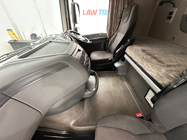 DAF XF 480 6×2 Midlift Tractor Unit