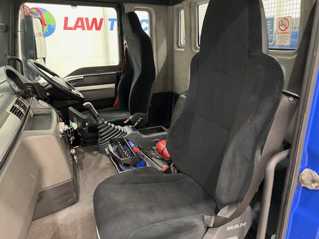 MAN TGS 26.360 6×2 Rear Lift Dropside Brick Grab Manual