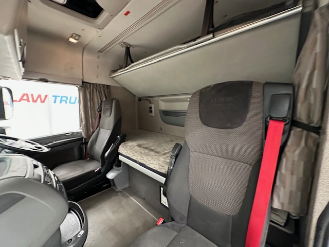 DAF XF 480 6×2 Midlift Tractor Unit