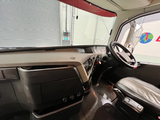 Volvo FH 500 6×2 Midlift Tractor Unit