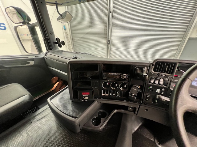 Scania G360 8×2 Sleeper Chassis Cab