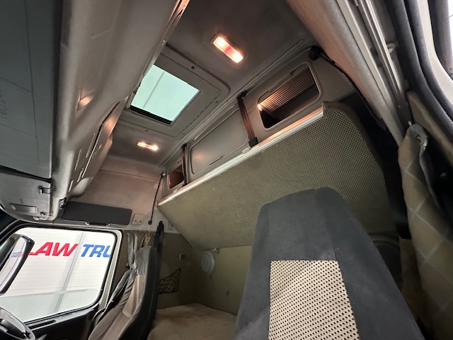 Volvo FH 520 6×2 Sleeper Cab Tractor Unit Manual