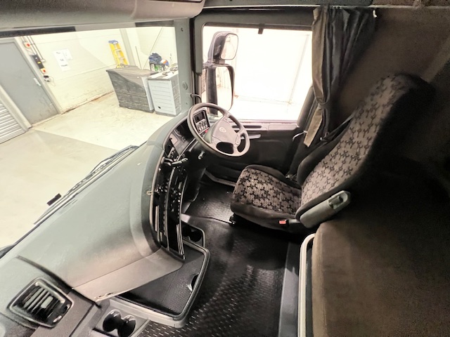 Scania R450 6×2 Rear Lift Highline Tractor Unit PTO