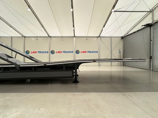 SDC Tri Axle Kicker Vehicle Carrier Lowloader
