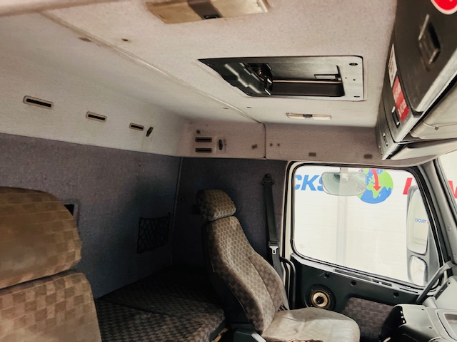 Volvo FH12 420 4×2 Tractor Unit