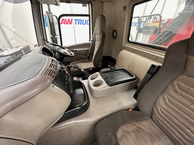 DAF CF85 410 8×4 Day Cab Steel Tipper Grab