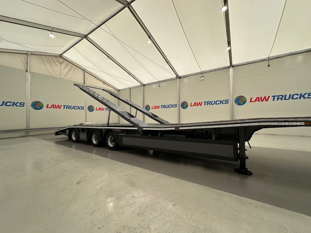 SDC Tri Axle Kicker Vehicle Carrier Lowloader