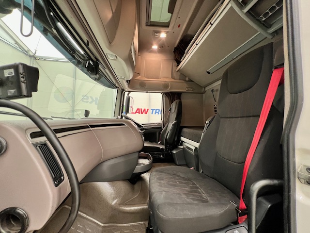 DAF XF 480 6×2 Midlift Tractor Unit
