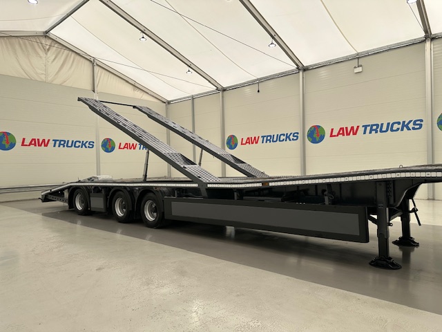 SDC Tri Axle Kicker Vehicle Carrier Lowloader