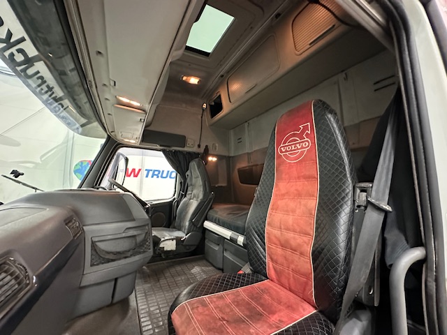Volvo FH 500 6×2 Midlift Tractor Unit