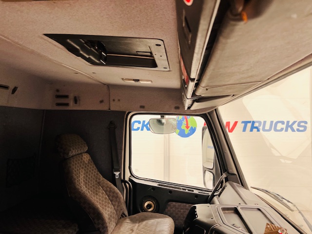 Volvo FH12 420 4×2 Tractor Unit