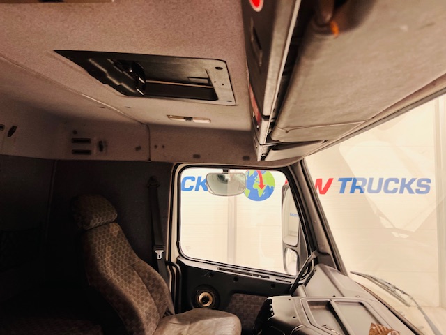 Volvo FH12 420 4×2 Tractor Unit