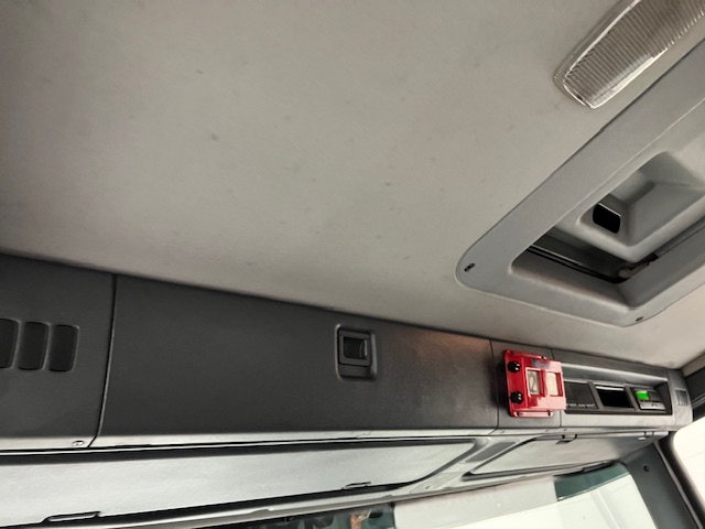 Scania P270 6×2 10 Tyre Flatbed Drawbar Brick Grab