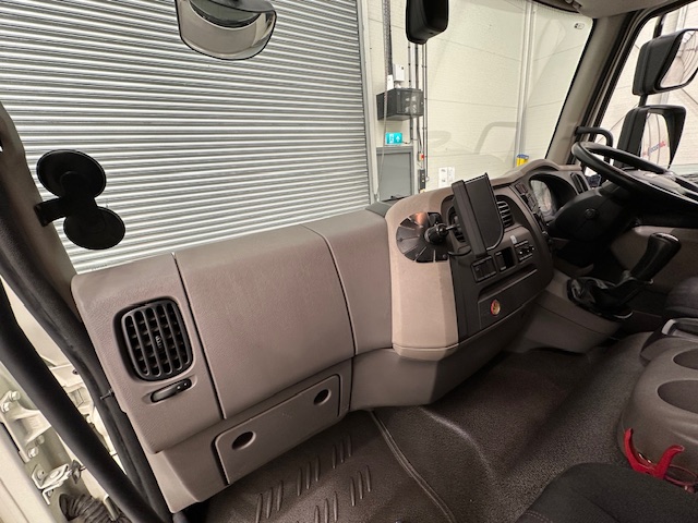 DAF LF 210 Day Cab 4 Car Transporter