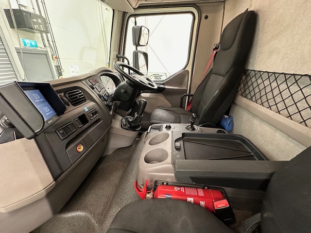 DAF LF 210 Day Cab 4 Car Transporter