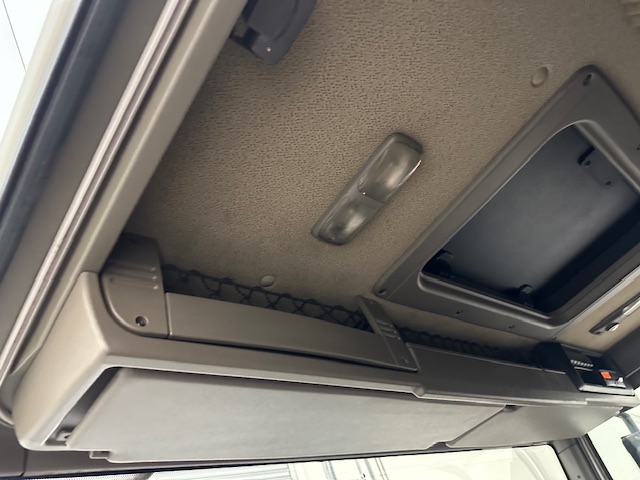 DAF CF85 360 8×2 Flatbed Brick Grab Drawbar
