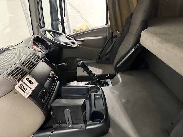 DAF CF85 360 8×2 Flatbed Brick Grab Drawbar