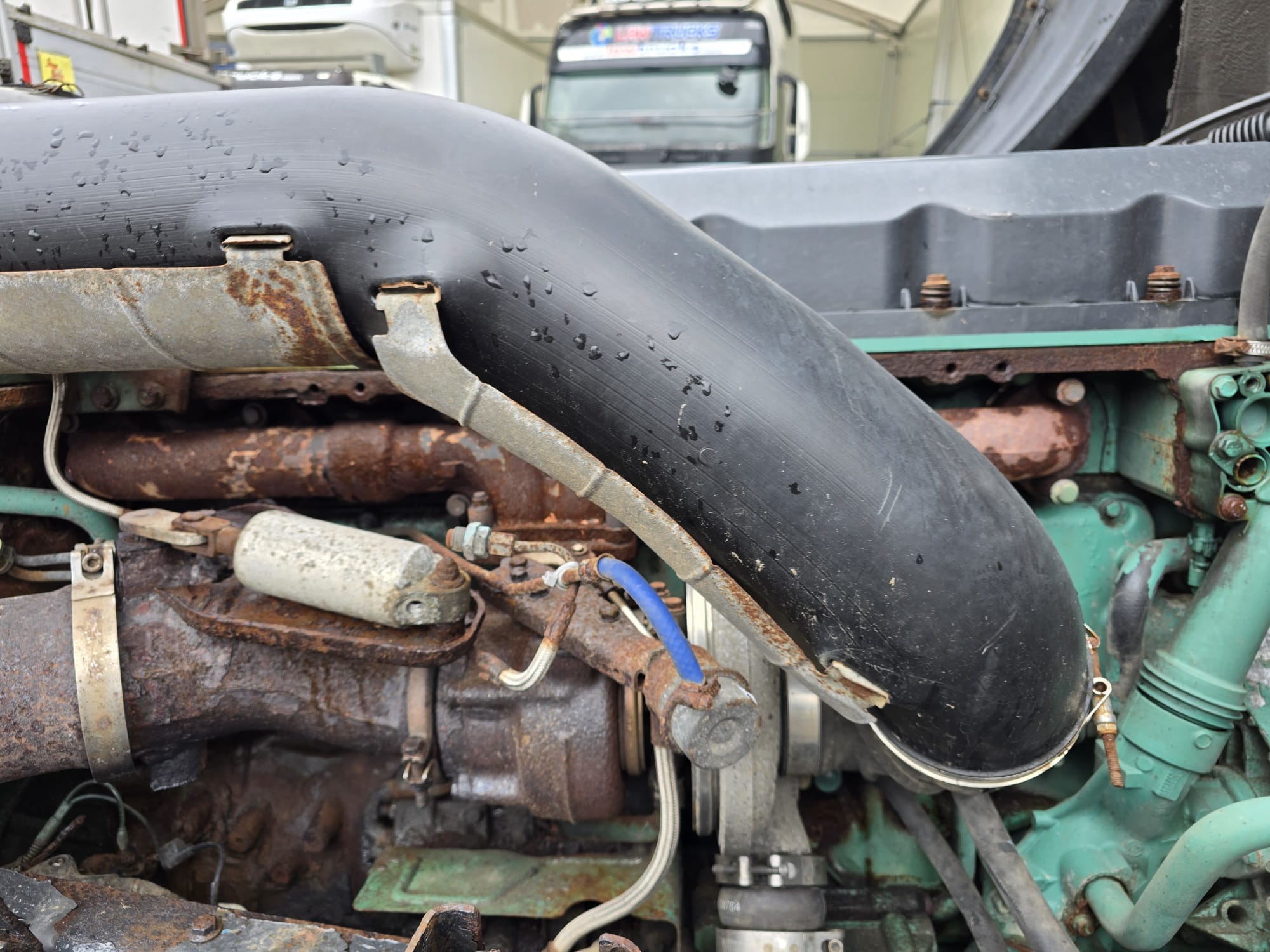 Volvo FH 460 6×2 Midlift Tractor Unit PTO