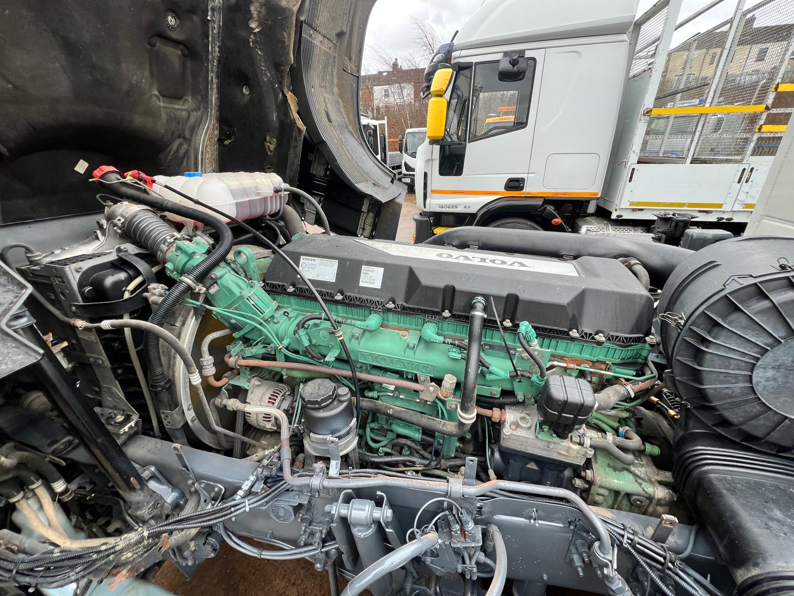 Volvo FH 500 6×2 Sleeper Cab Tractor Unit PTO