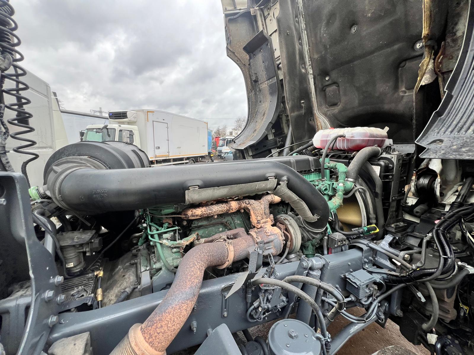 Volvo FH 500 6×2 Sleeper Cab Tractor Unit PTO