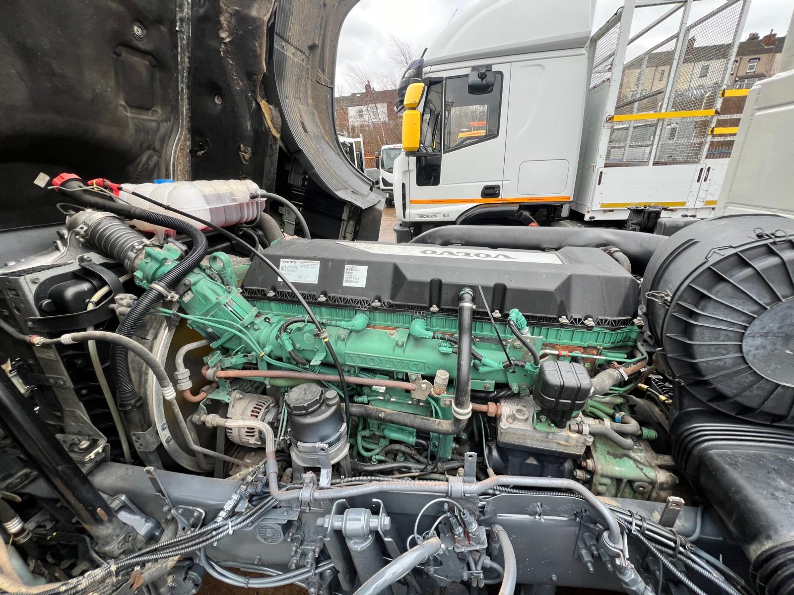 Volvo FH 500 6×2 Sleeper Cab Tractor Unit PTO