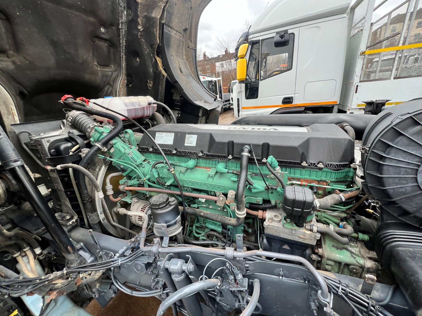 Volvo FH 500 6×2 Sleeper Cab Tractor Unit PTO