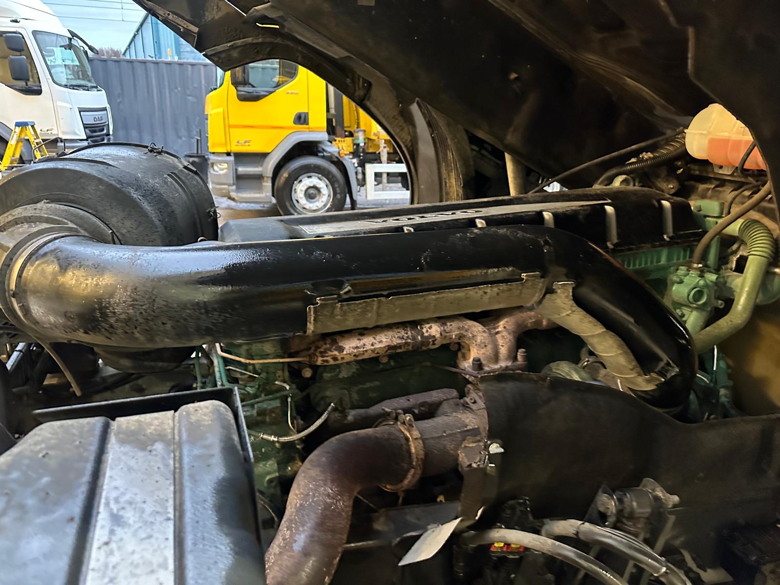Volvo FH 500 6×2 Midlift Tractor Unit